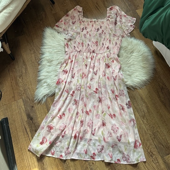 BALTIC BORN Flora Midi Dress In Blush Print - Picture 2 of 4